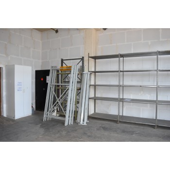 etagères de stockage